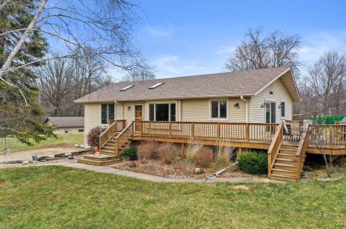 9106 Wescott Rd, Kewaskum WI  53040-9716 exterior