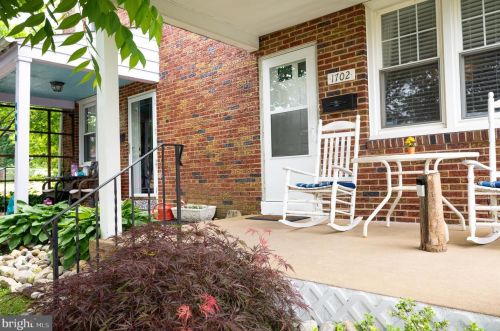 1702 Beech St, Wilmington, DE 19805-4208
