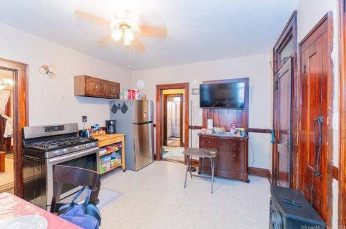 165 Smith St, New Britain CT  06053-3620 exterior