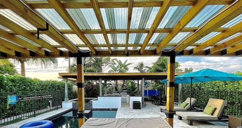 557 98th Ave, Naples, FL 34108-2219