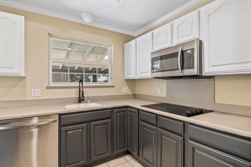 226 Oregon St, Ripon CA  95366-2145 exterior