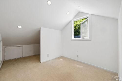 207 Madrone Ave, Larkspur CA  94939-2114 exterior