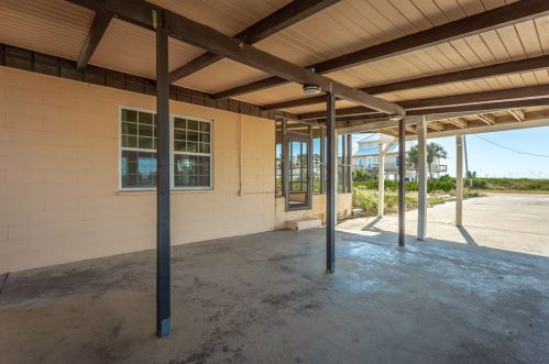 841 Gorrie Dr, Saint George Island FL  32328-2911 exterior