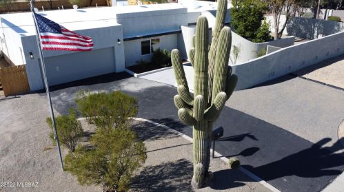 330 Pantano Rd, Tucson, AZ 85710-2346