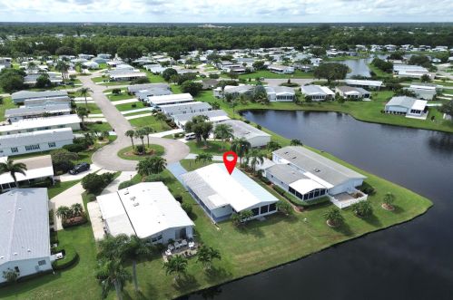 8471 Schefflera Ct, Fort Pierce FL  34952-3377 exterior