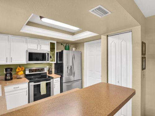 495 24th Ave, Vero Beach FL  32962-1309 exterior