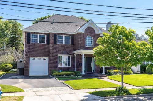 316 Edward Ave, Woodsburgh NY  11598-2823 exterior