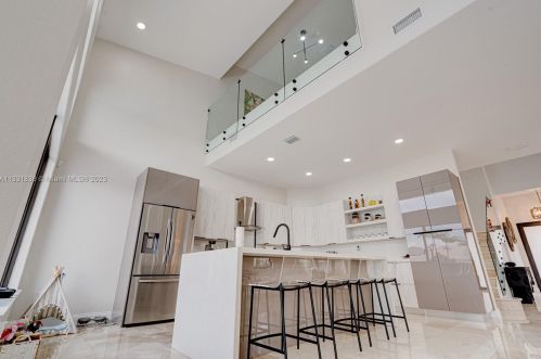 3586 143rd Ave, Hollywood FL  33027-4704 exterior