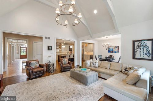 238 Valley Ridge Rd, Haverford PA  19041-2029 exterior