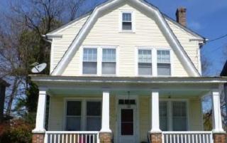 1618 Barron St, Portsmouth, VA 23704-1704