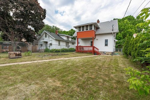 1428 Breda Ave, Saint Paul MN  55108-2605 exterior