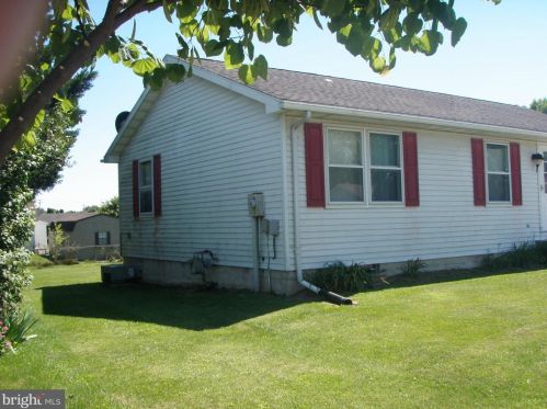 51 Elk Dr, Hanover, PA 17331-8869