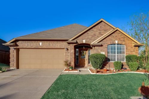 3018 Ashlawn Ct, Midlothian, TX 76065-5695