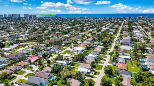 772 104th Ave, Naples FL  34108-3229 exterior