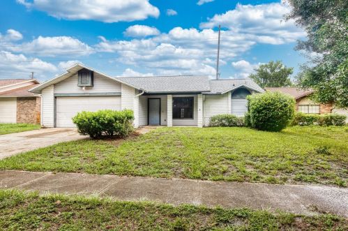 10041 Chesham Dr, Orlando, FL 32817-3281