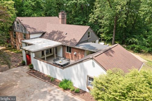 220 Hughes Rd, Norristown, PA 19406-3712