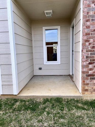 1406 Courtney Pl, Cleburne TX  76033-7964 exterior