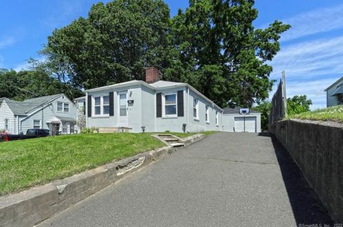 546 Ruth St, Bridgeport, CT 06606-3359