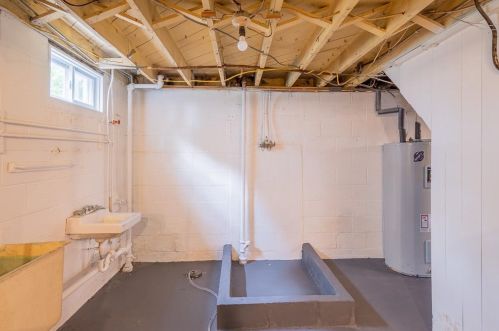 3511 3rd Ave, Hibbing MN  55746-2711 exterior