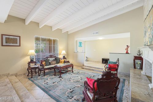 901 Beck Ln, Phoenix AZ  85022-3505 exterior