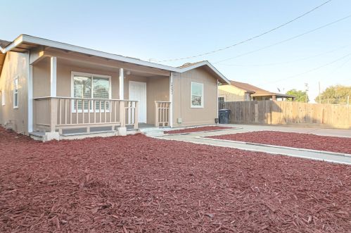 1731 Connie Way, Modesto CA  95354-4216 exterior