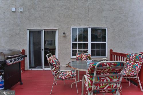 47 Barlow Dr, Souderton PA  18964-2276 exterior