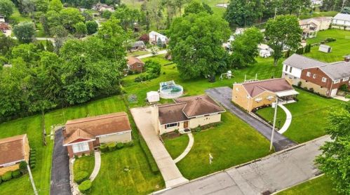 5030 Daube Dr, Pittsburgh, PA 15236-1610
