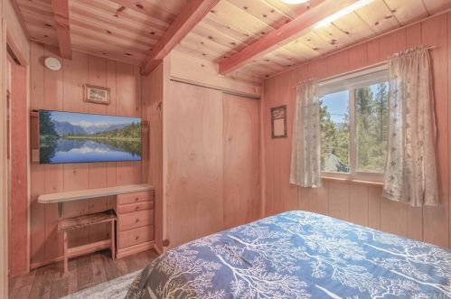 355 Cinderella Dr, Big Bear City CA  92314-9798 exterior