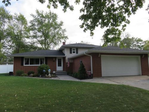 881 66th Ave, Gary, IN 46410-3207