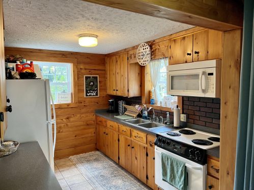 1948 Princess Pond Rd, St Paul SC  29148-8460 exterior