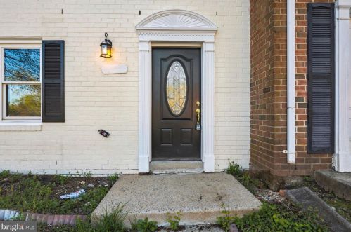 14335 Park Ct, Woodbridge, VA 22193-3021