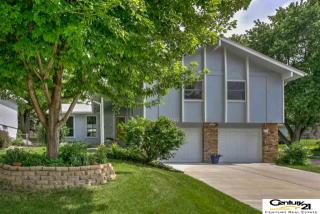 13827 Washington Cir, Omaha, NE 68137-2823