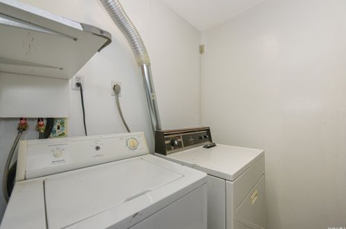 15 29th St, Wheatley Heights NY  11798-3713 exterior