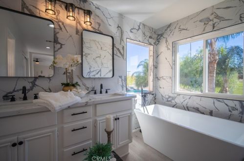 5 Ponte Sonata, Lake Elsinore CA  92532-0236 exterior