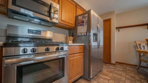 8126 Robertson Pl, Hammond IN  46322-1017 exterior