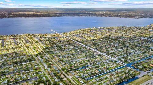 3009 16th Pl, Cape Coral FL  33904-4081 exterior