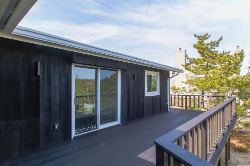 1225 Leeton Dr, Southold NY  11971-2520 exterior