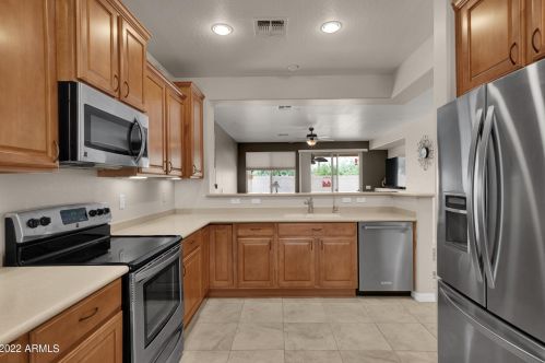 584 Twin Peaks Pkwy, San Tan Valley AZ  85143-5828 exterior