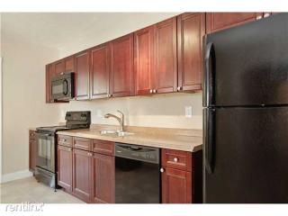 3207 48th Ave, Hollywood FL  33023-5403 exterior