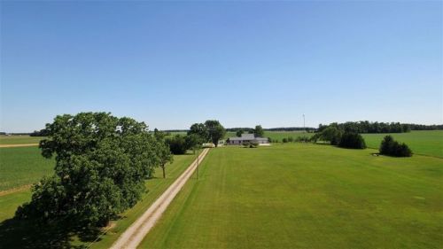 1140 300, Reiffsburg, IN 46714-9747