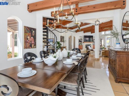 1080 Victorine Rd, Livermore CA  94551-6635 exterior