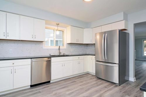 5529 Nicollet Ave, Minneapolis, MN 55419-1929