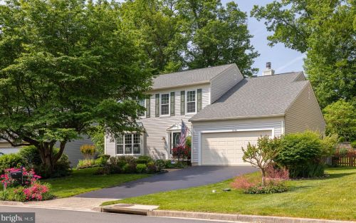 13176 Oak Farm Dr, Woodbridge, VA 22192-3817