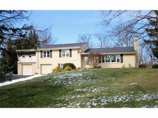106 Julrich Dr, Canonsburg, PA 15317-2641