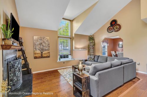 1201 Buckingham Cir, Middletown NJ  07748-3453 exterior