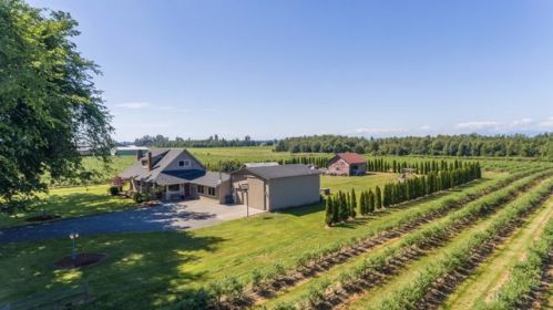 2210 Pangborn Rd, Lynden, WA 98264-9559