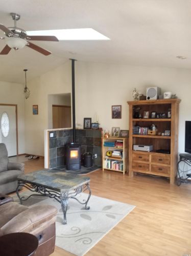 5480 Canyon Rd, Willits CA  95490-9242 exterior