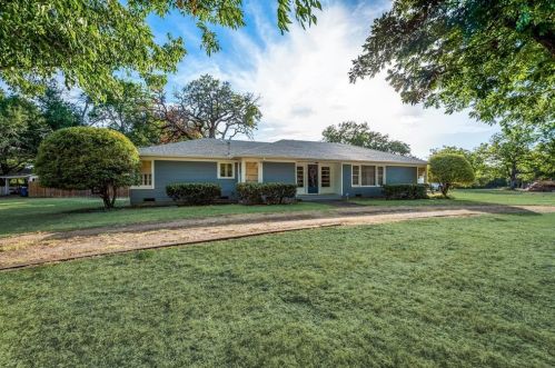1600 Houston St, Kaufman, TX 75142-3017