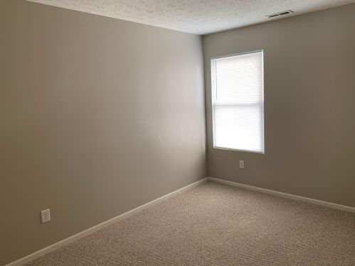 2263 Kilchurn Dr, Marion OH  43302-8739 exterior