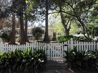 1936 Temple Dr, Tallahassee, FL 32303-5215